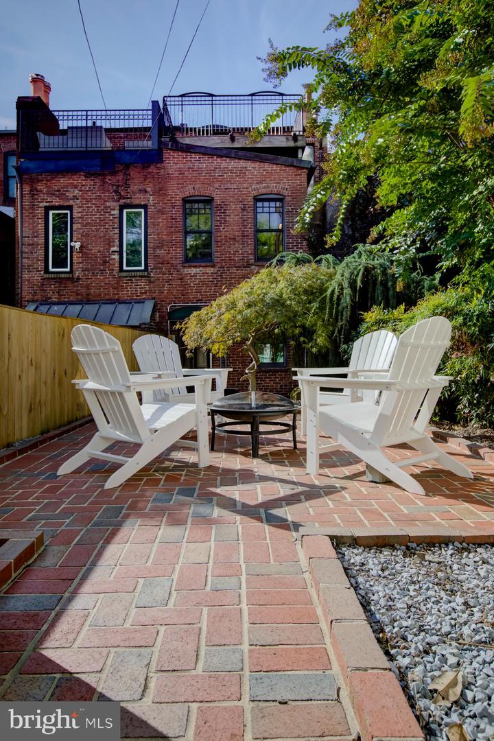 632 C ST NE, WASHINGTON, District Of Columbia 20002, 3 Bedrooms Bedrooms, 6 Rooms Rooms,2 BathroomsBathrooms,Residential,For sale,632 C ST NE,DCDC2217044 MLS # DCDC2217044