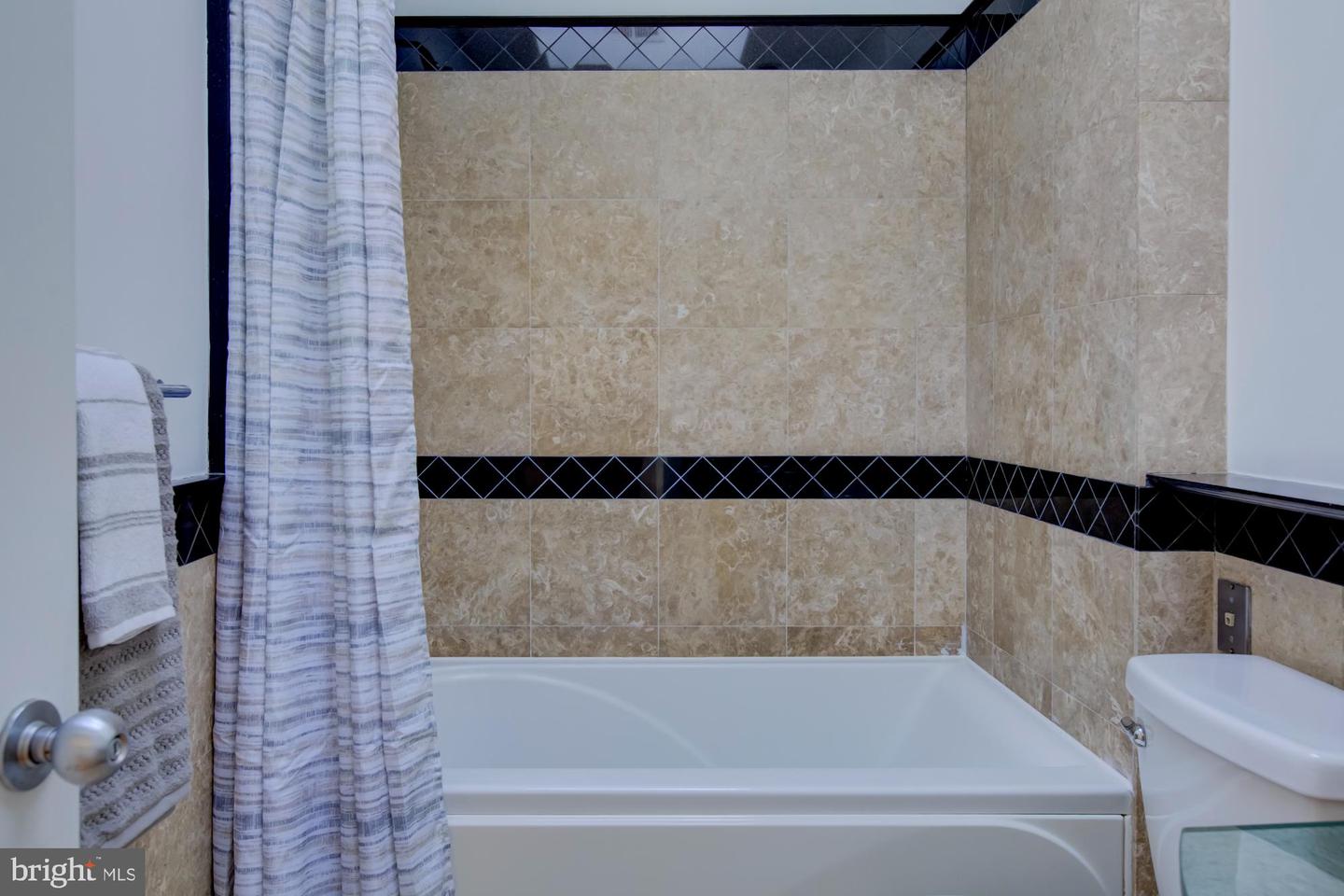 632 C ST NE, WASHINGTON, District Of Columbia 20002, 3 Bedrooms Bedrooms, 6 Rooms Rooms,2 BathroomsBathrooms,Residential,For sale,632 C ST NE,DCDC2217044 MLS # DCDC2217044