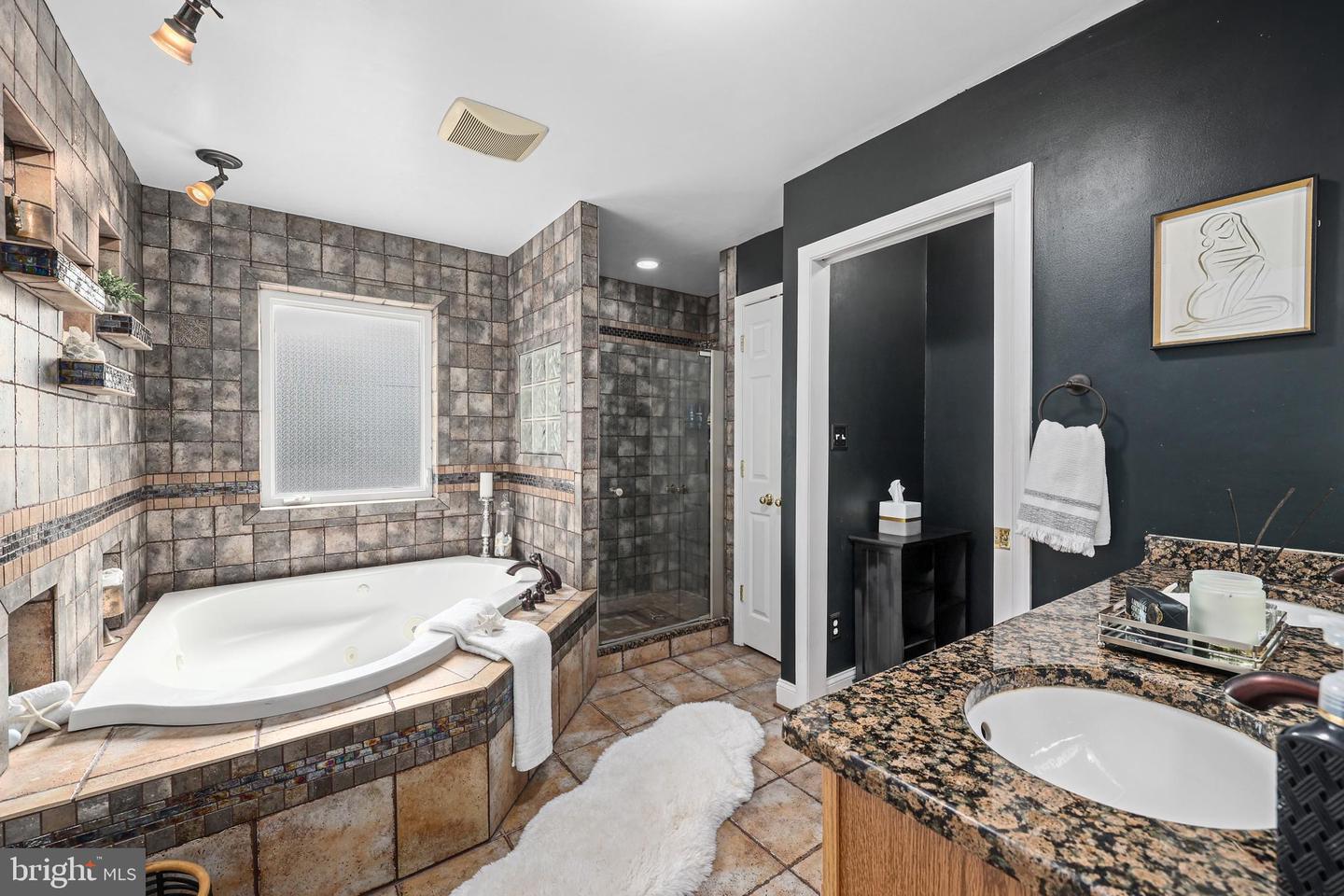 4505 DOLPHIN LN, ALEXANDRIA, Virginia 22309, 5 Bedrooms Bedrooms, ,4 BathroomsBathrooms,Residential,For sale,4505 DOLPHIN LN,VAFX2264534 MLS # VAFX2264534