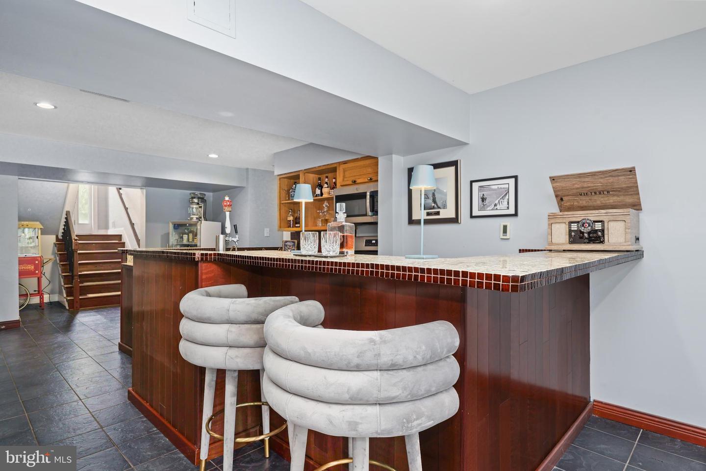 4505 DOLPHIN LN, ALEXANDRIA, Virginia 22309, 5 Bedrooms Bedrooms, ,4 BathroomsBathrooms,Residential,For sale,4505 DOLPHIN LN,VAFX2264534 MLS # VAFX2264534