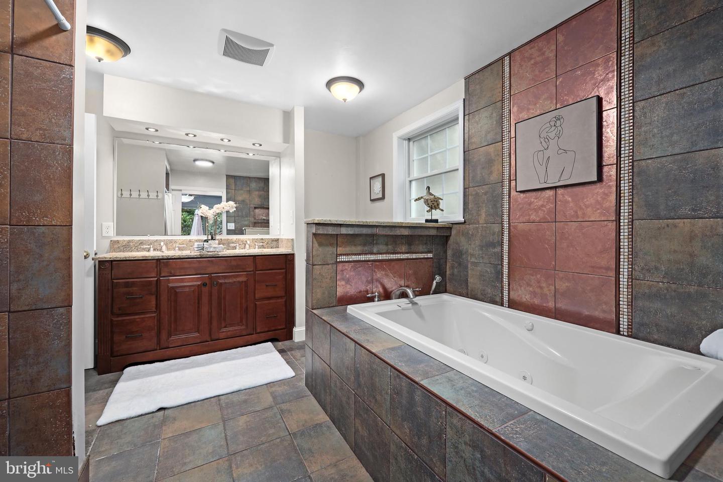 4505 DOLPHIN LN, ALEXANDRIA, Virginia 22309, 5 Bedrooms Bedrooms, ,4 BathroomsBathrooms,Residential,For sale,4505 DOLPHIN LN,VAFX2264534 MLS # VAFX2264534