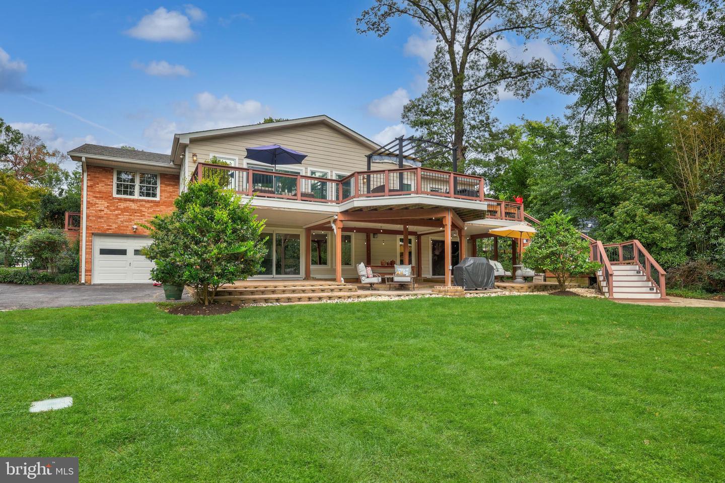 4505 DOLPHIN LN, ALEXANDRIA, Virginia 22309, 5 Bedrooms Bedrooms, ,4 BathroomsBathrooms,Residential,For sale,4505 DOLPHIN LN,VAFX2264534 MLS # VAFX2264534