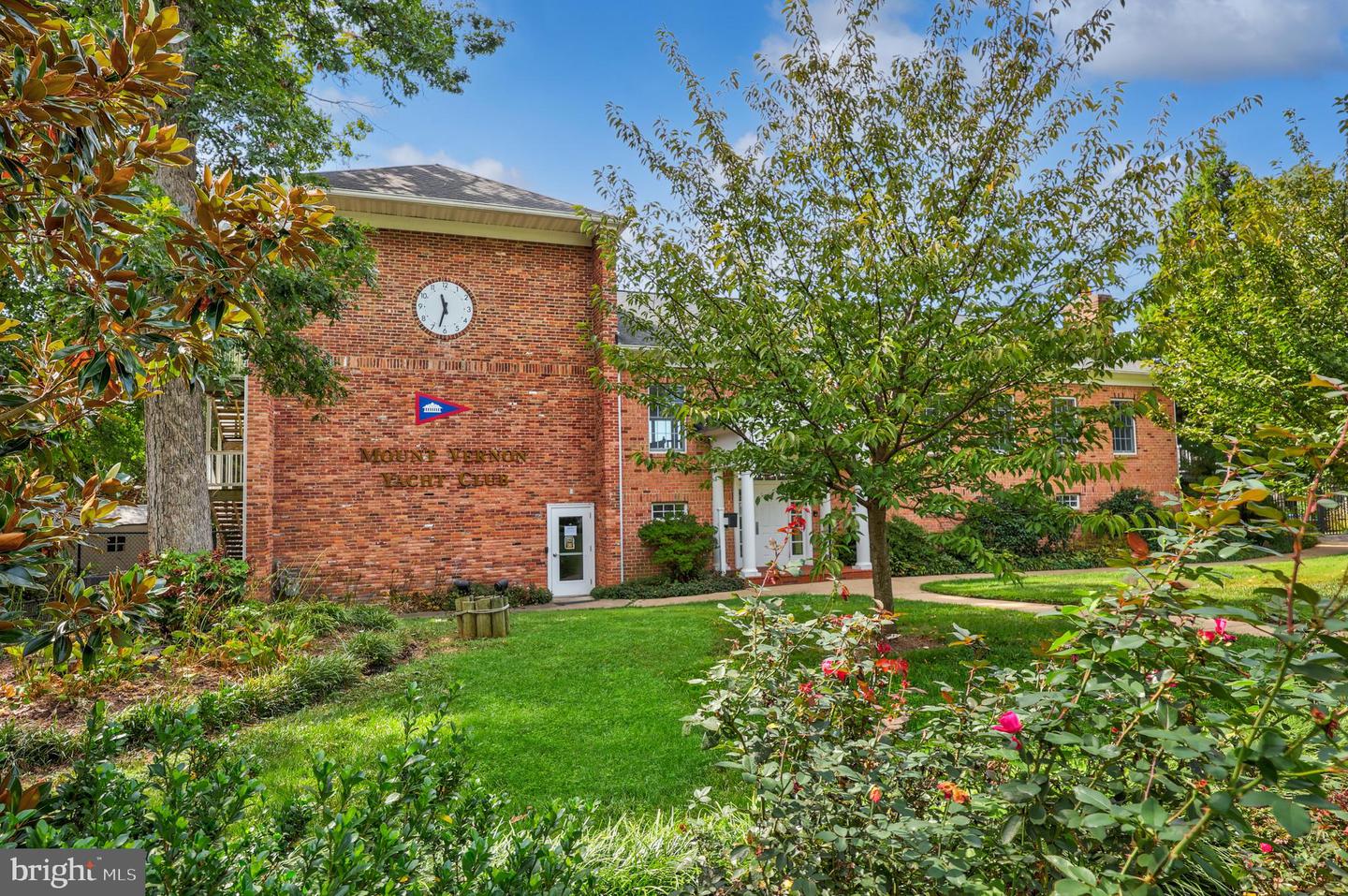 4505 DOLPHIN LN, ALEXANDRIA, Virginia 22309, 5 Bedrooms Bedrooms, ,4 BathroomsBathrooms,Residential,For sale,4505 DOLPHIN LN,VAFX2264534 MLS # VAFX2264534