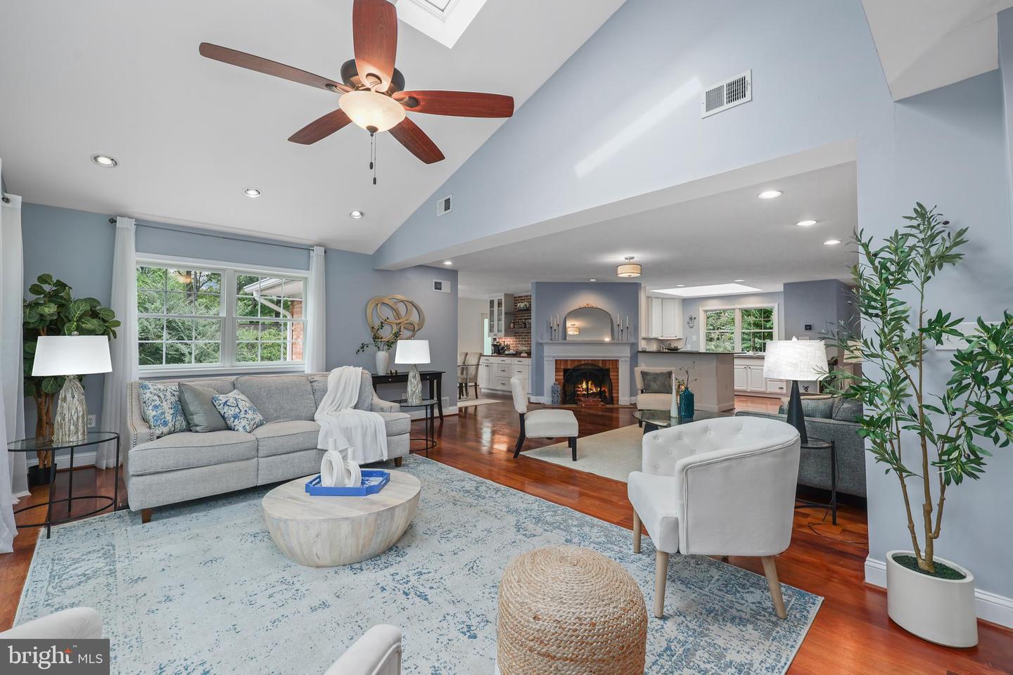 4505 DOLPHIN LN, ALEXANDRIA, Virginia 22309, 5 Bedrooms Bedrooms, ,4 BathroomsBathrooms,Residential,For sale,4505 DOLPHIN LN,VAFX2264534 MLS # VAFX2264534