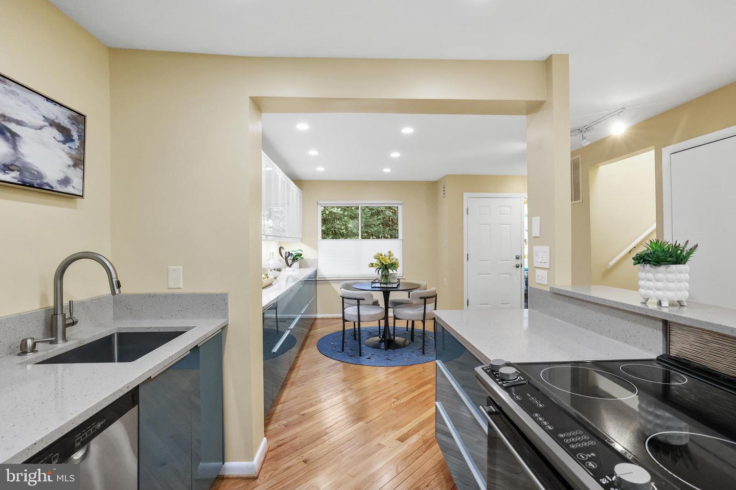 2109 COLTS NECK CT, RESTON, Virginia 20191, 3 Bedrooms Bedrooms, 13 Rooms Rooms,3 BathroomsBathrooms,Residential,For sale,2109 COLTS NECK CT,VAFX2264930 MLS # VAFX2264930
