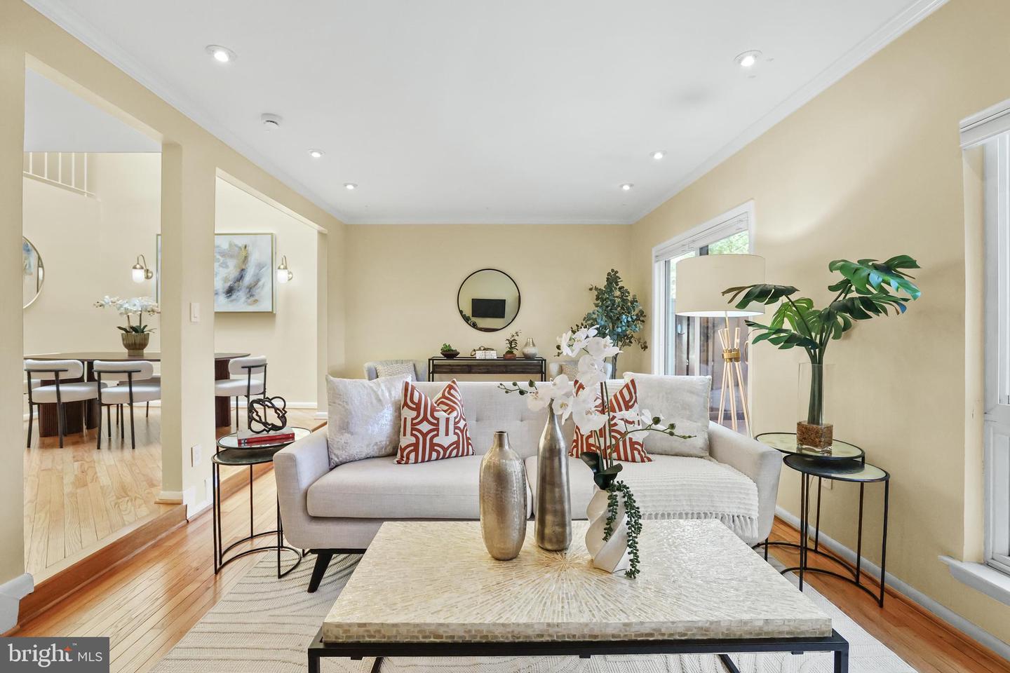 2109 COLTS NECK CT, RESTON, Virginia 20191, 3 Bedrooms Bedrooms, 13 Rooms Rooms,3 BathroomsBathrooms,Residential,For sale,2109 COLTS NECK CT,VAFX2264930 MLS # VAFX2264930
