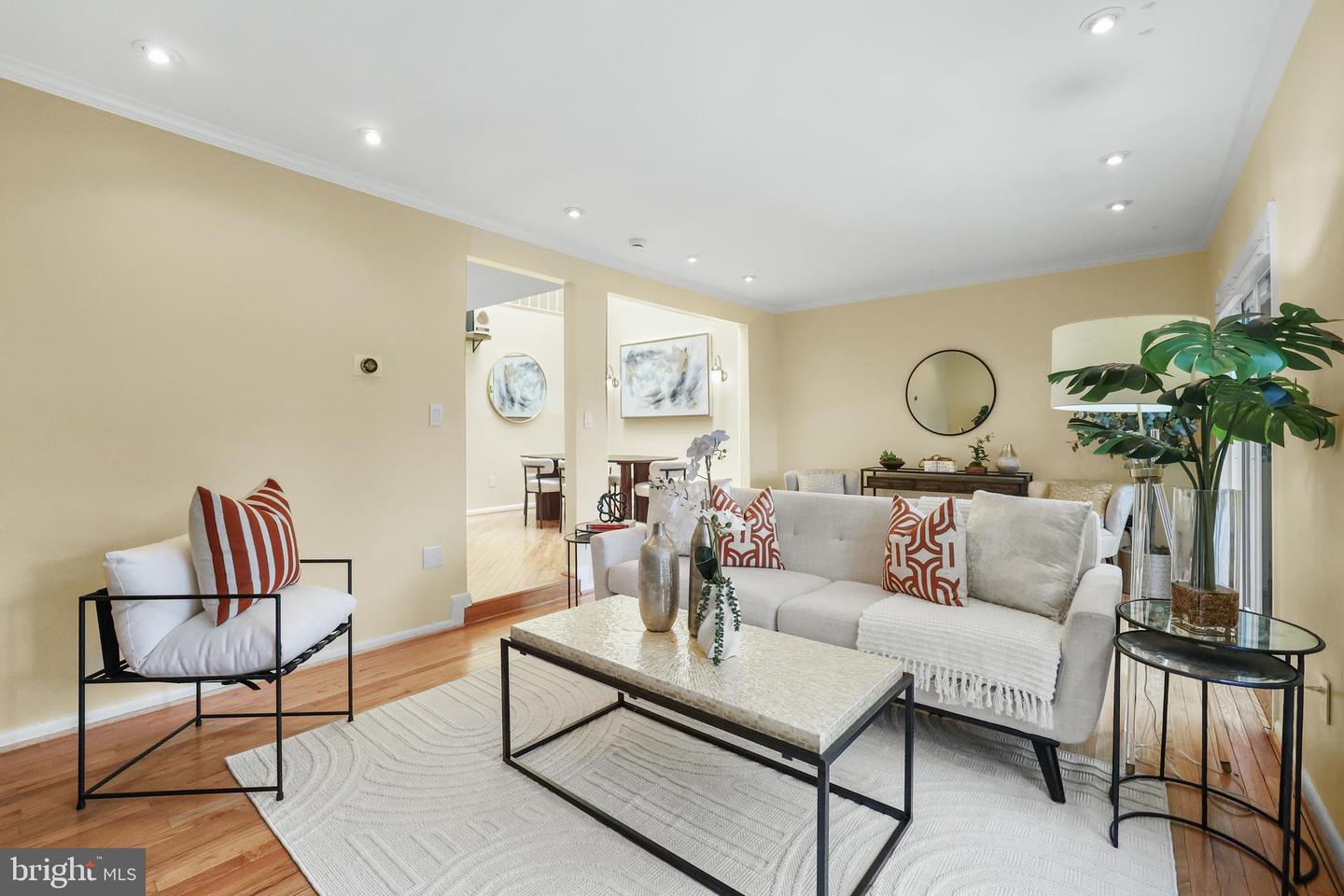 2109 COLTS NECK CT, RESTON, Virginia 20191, 3 Bedrooms Bedrooms, 13 Rooms Rooms,3 BathroomsBathrooms,Residential,For sale,2109 COLTS NECK CT,VAFX2264930 MLS # VAFX2264930
