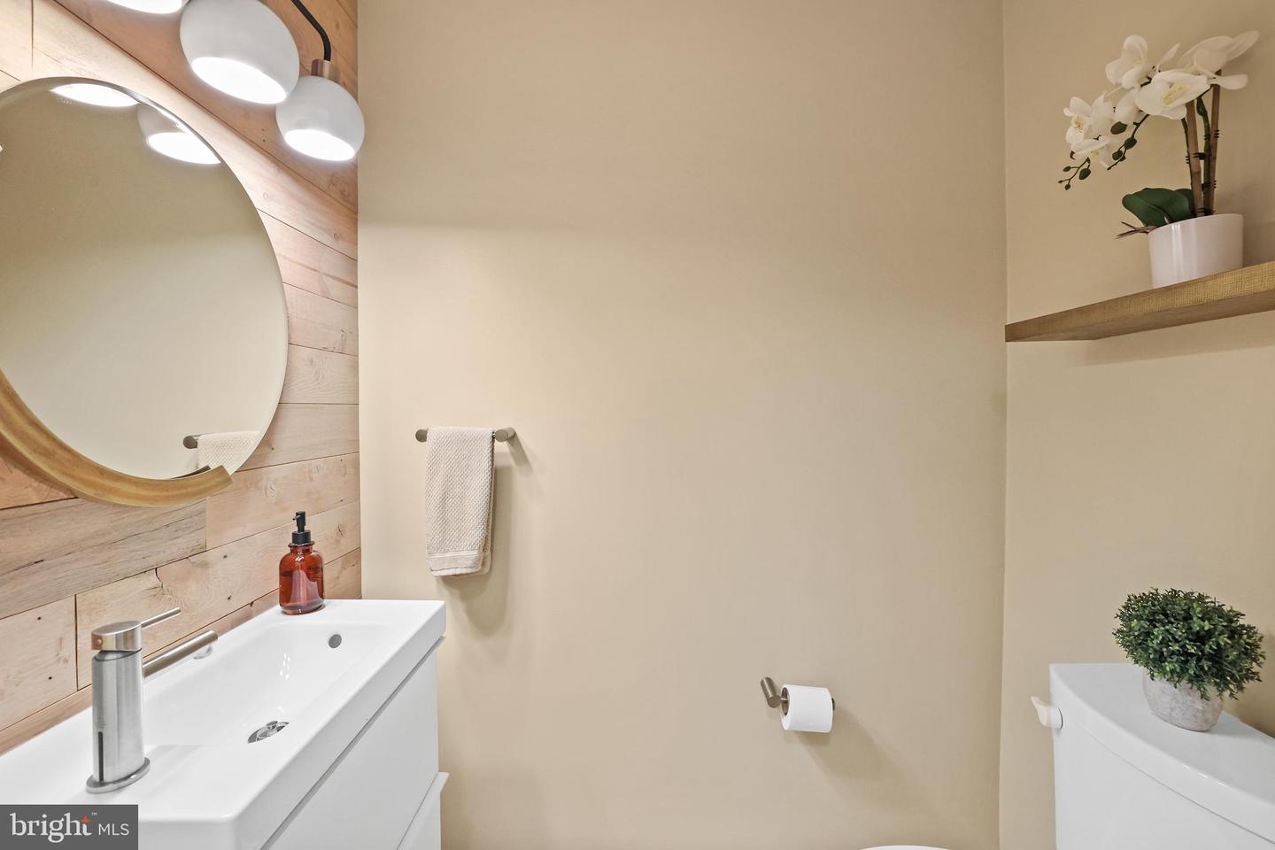 2109 COLTS NECK CT, RESTON, Virginia 20191, 3 Bedrooms Bedrooms, 13 Rooms Rooms,3 BathroomsBathrooms,Residential,For sale,2109 COLTS NECK CT,VAFX2264930 MLS # VAFX2264930