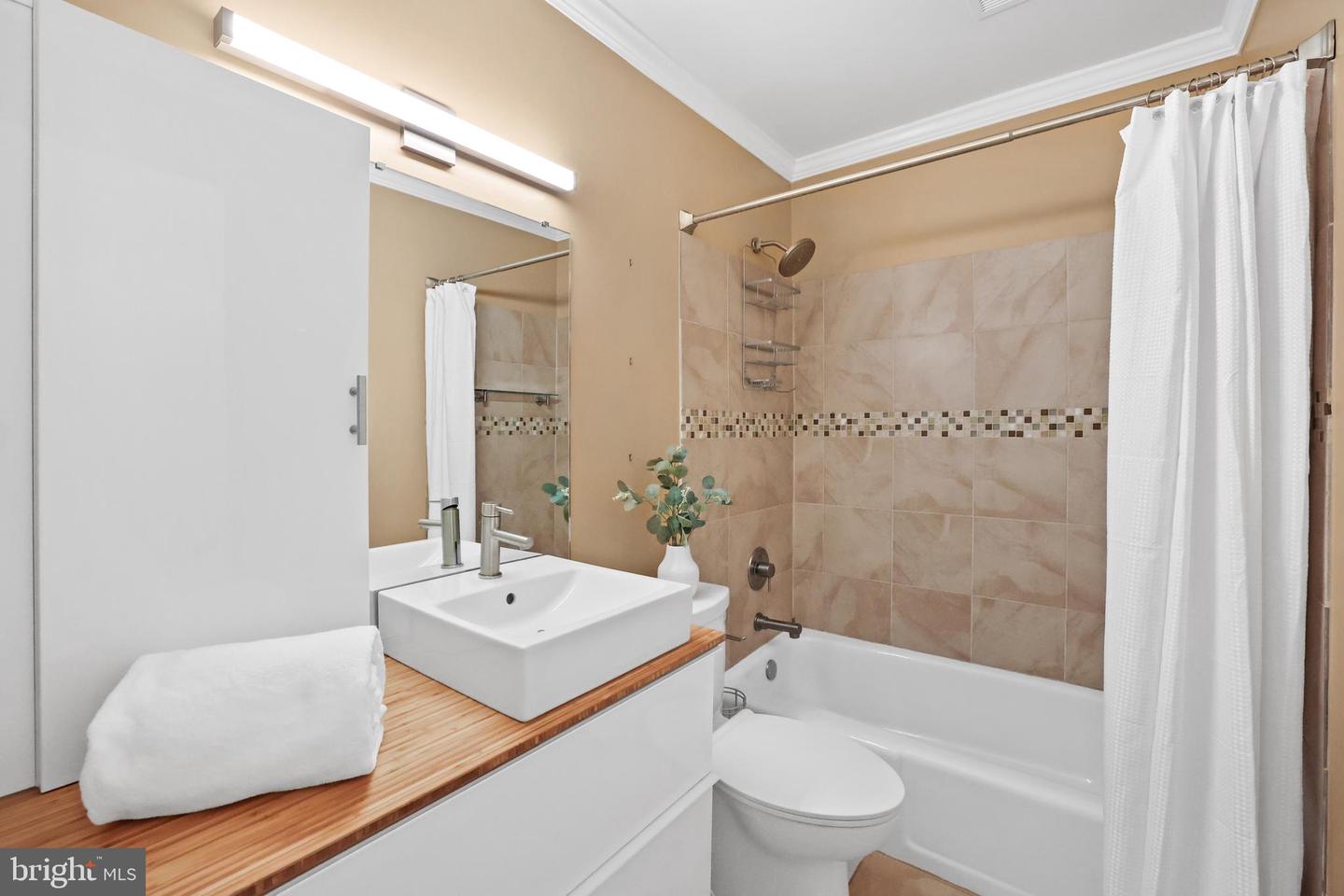 2109 COLTS NECK CT, RESTON, Virginia 20191, 3 Bedrooms Bedrooms, 13 Rooms Rooms,3 BathroomsBathrooms,Residential,For sale,2109 COLTS NECK CT,VAFX2264930 MLS # VAFX2264930