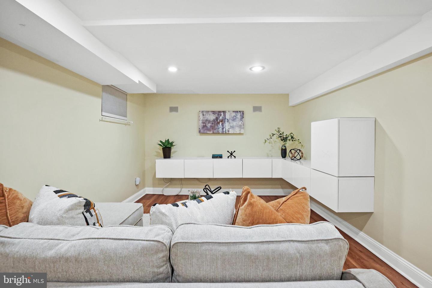2109 COLTS NECK CT, RESTON, Virginia 20191, 3 Bedrooms Bedrooms, 13 Rooms Rooms,3 BathroomsBathrooms,Residential,For sale,2109 COLTS NECK CT,VAFX2264930 MLS # VAFX2264930
