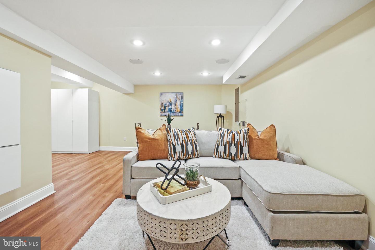 2109 COLTS NECK CT, RESTON, Virginia 20191, 3 Bedrooms Bedrooms, 13 Rooms Rooms,3 BathroomsBathrooms,Residential,For sale,2109 COLTS NECK CT,VAFX2264930 MLS # VAFX2264930