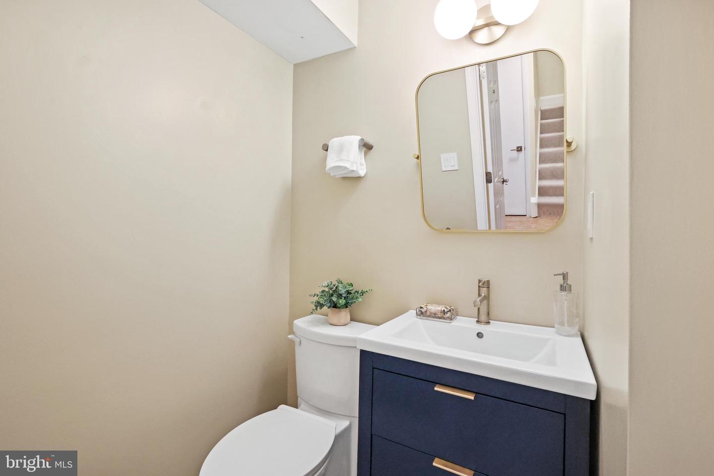 2109 COLTS NECK CT, RESTON, Virginia 20191, 3 Bedrooms Bedrooms, 13 Rooms Rooms,3 BathroomsBathrooms,Residential,For sale,2109 COLTS NECK CT,VAFX2264930 MLS # VAFX2264930