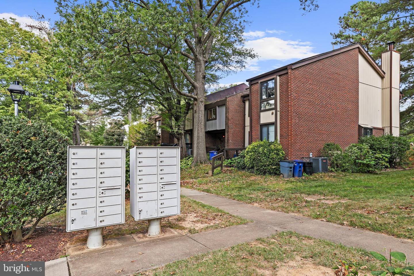 2109 COLTS NECK CT, RESTON, Virginia 20191, 3 Bedrooms Bedrooms, 13 Rooms Rooms,3 BathroomsBathrooms,Residential,For sale,2109 COLTS NECK CT,VAFX2264930 MLS # VAFX2264930