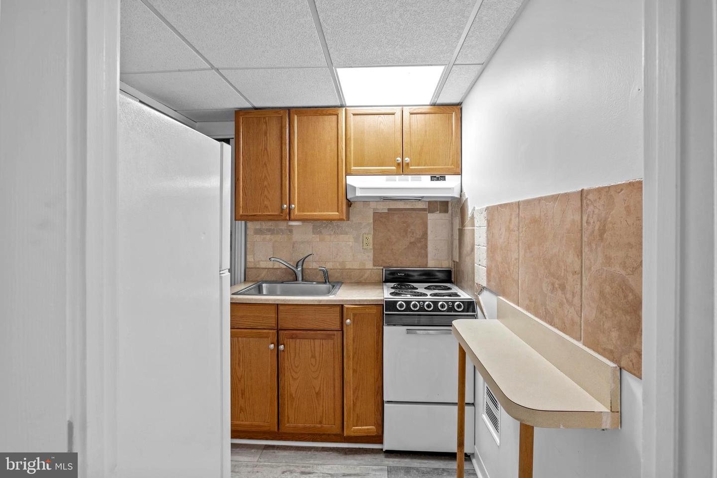 7428 HEATHERFIELD LN, ALEXANDRIA, Virginia 22315, 3 Bedrooms Bedrooms, ,3 BathroomsBathrooms,Residential,For sale,7428 HEATHERFIELD LN,VAFX2265044 MLS # VAFX2265044