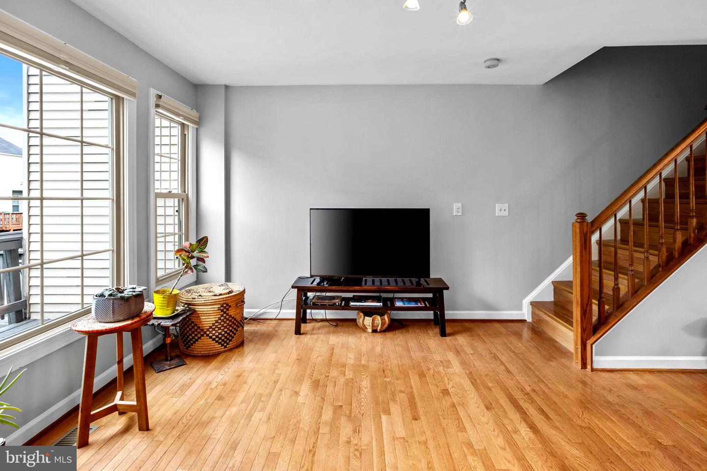 7428 HEATHERFIELD LN, ALEXANDRIA, Virginia 22315, 3 Bedrooms Bedrooms, ,3 BathroomsBathrooms,Residential,For sale,7428 HEATHERFIELD LN,VAFX2265044 MLS # VAFX2265044