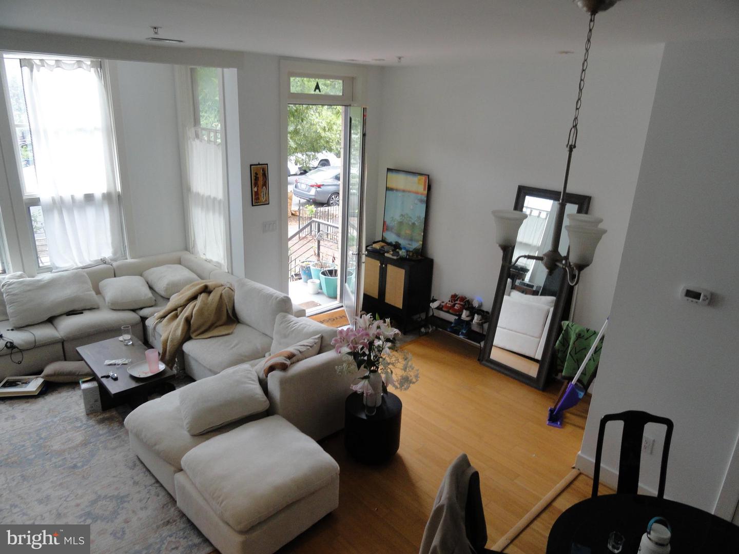 1838 6TH ST NW #A, WASHINGTON, District Of Columbia 20001, 2 Bedrooms Bedrooms, ,2 BathroomsBathrooms,Residential,For sale,1838 6TH ST NW #A,DCDC2220756 MLS # DCDC2220756