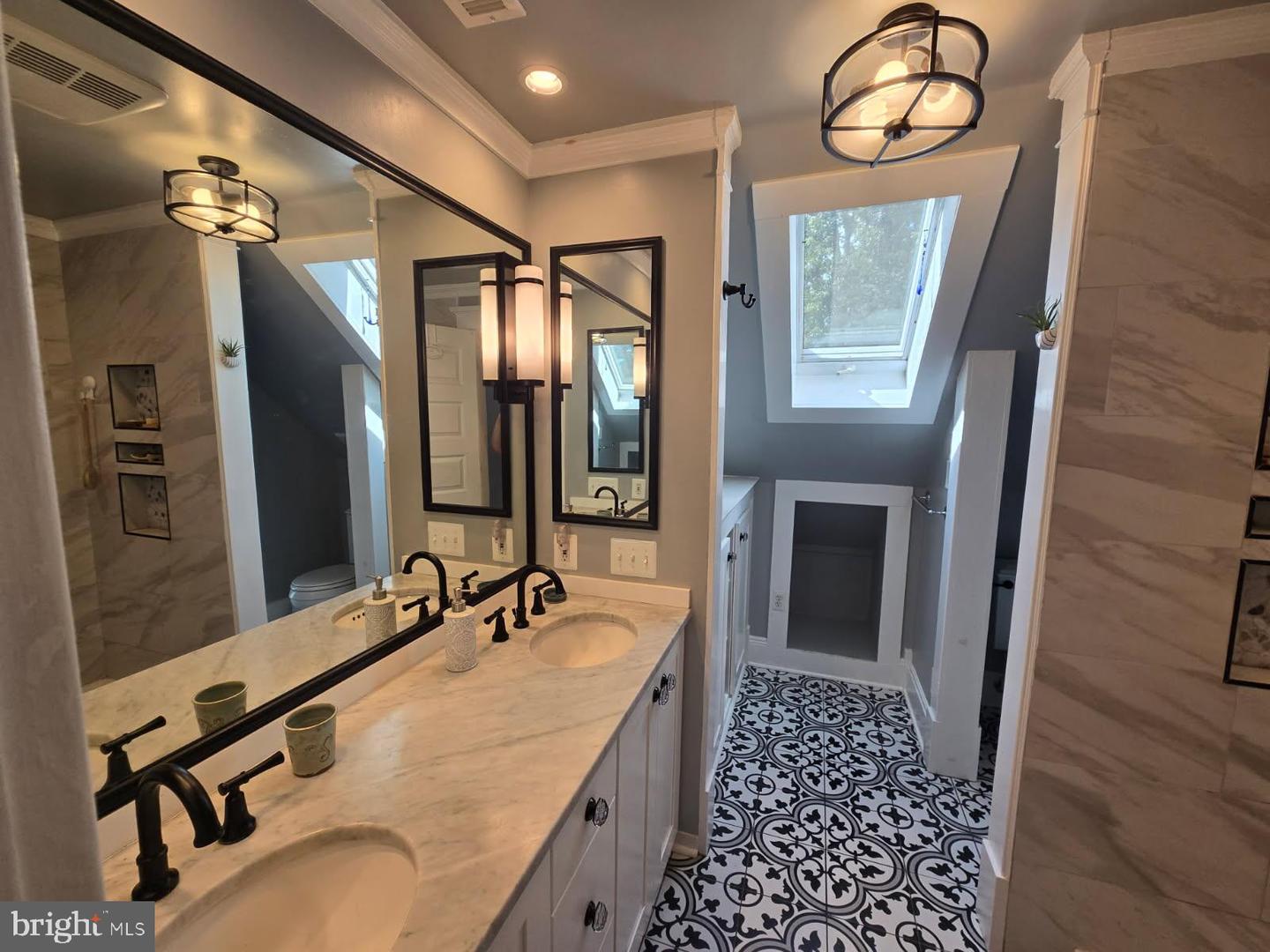 222 LOCUST ST, WARRENTON, Virginia 20186, 4 Bedrooms Bedrooms, ,2 BathroomsBathrooms,Residential,For sale,222 LOCUST ST,VAFQ2018226 MLS # VAFQ2018226
