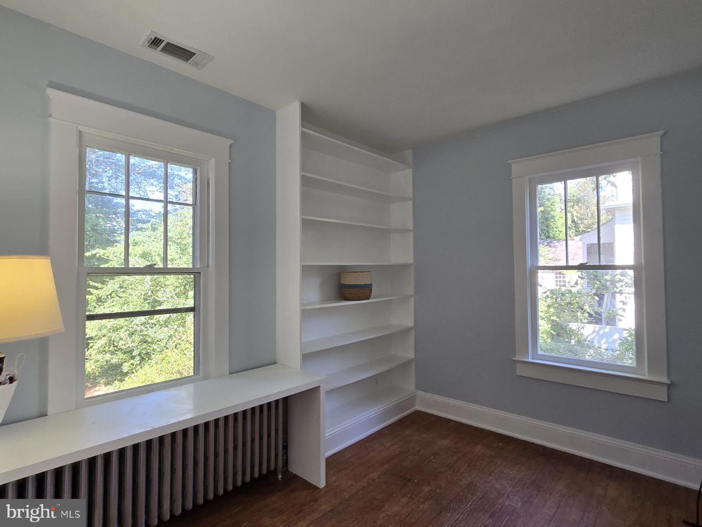 222 LOCUST ST, WARRENTON, Virginia 20186, 4 Bedrooms Bedrooms, ,2 BathroomsBathrooms,Residential,For sale,222 LOCUST ST,VAFQ2018226 MLS # VAFQ2018226