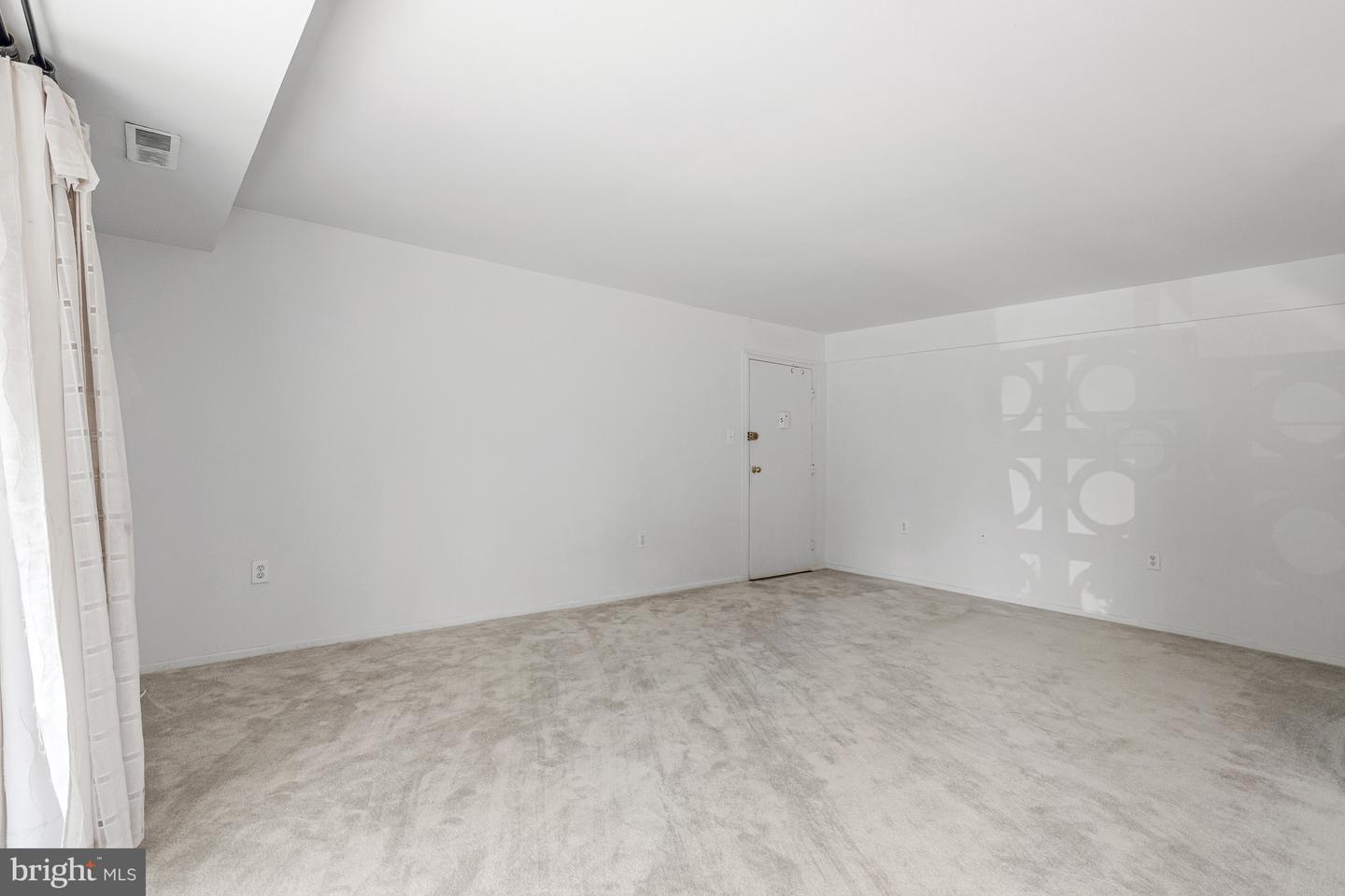 204 PARK TERRACE CT SE #25, VIENNA, Virginia 22180, 2 Bedrooms Bedrooms, ,1 BathroomBathrooms,Residential,For sale,204 PARK TERRACE CT SE #25,VAFX2266310 MLS # VAFX2266310
