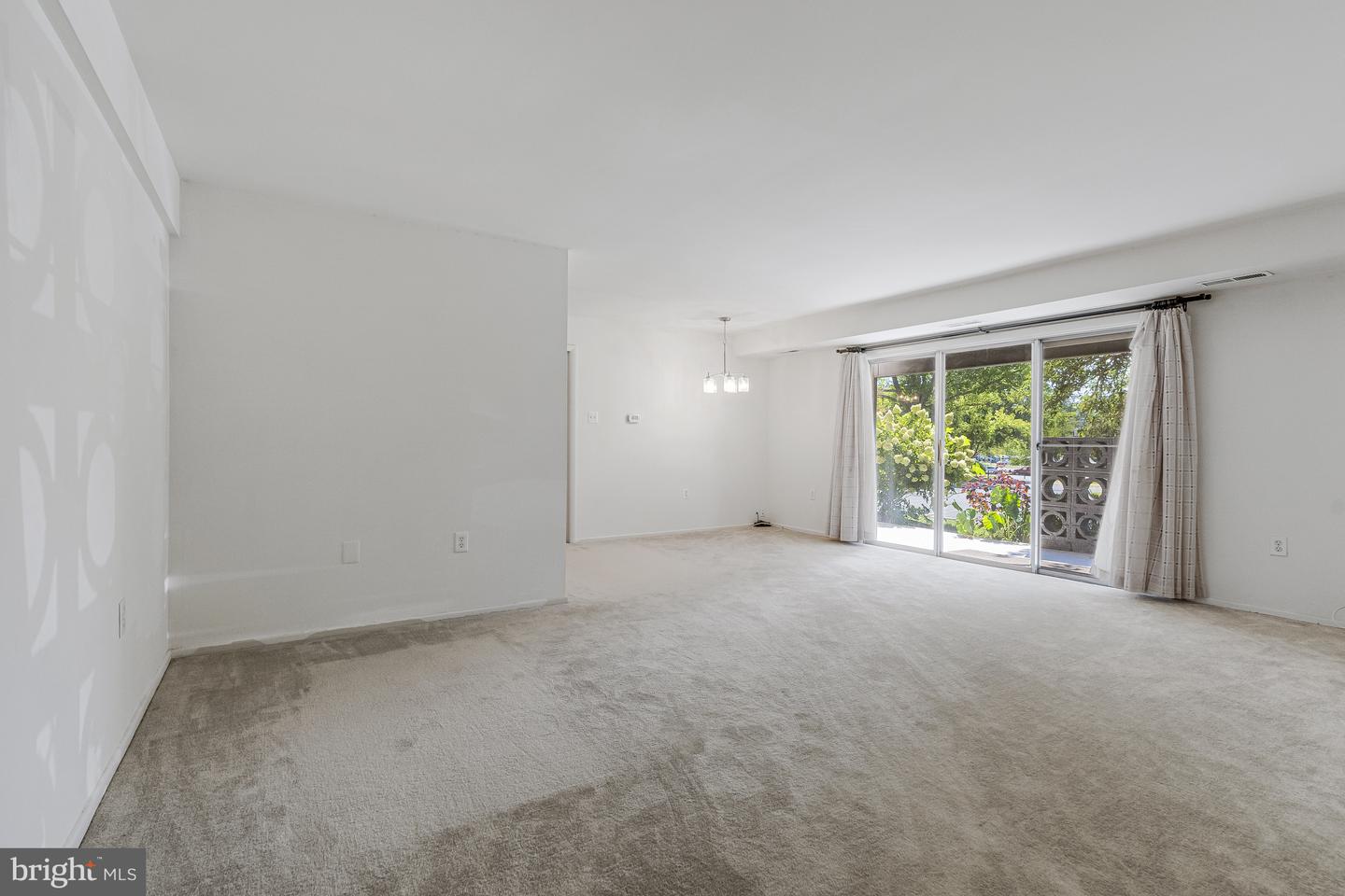204 PARK TERRACE CT SE #25, VIENNA, Virginia 22180, 2 Bedrooms Bedrooms, ,1 BathroomBathrooms,Residential,For sale,204 PARK TERRACE CT SE #25,VAFX2266310 MLS # VAFX2266310
