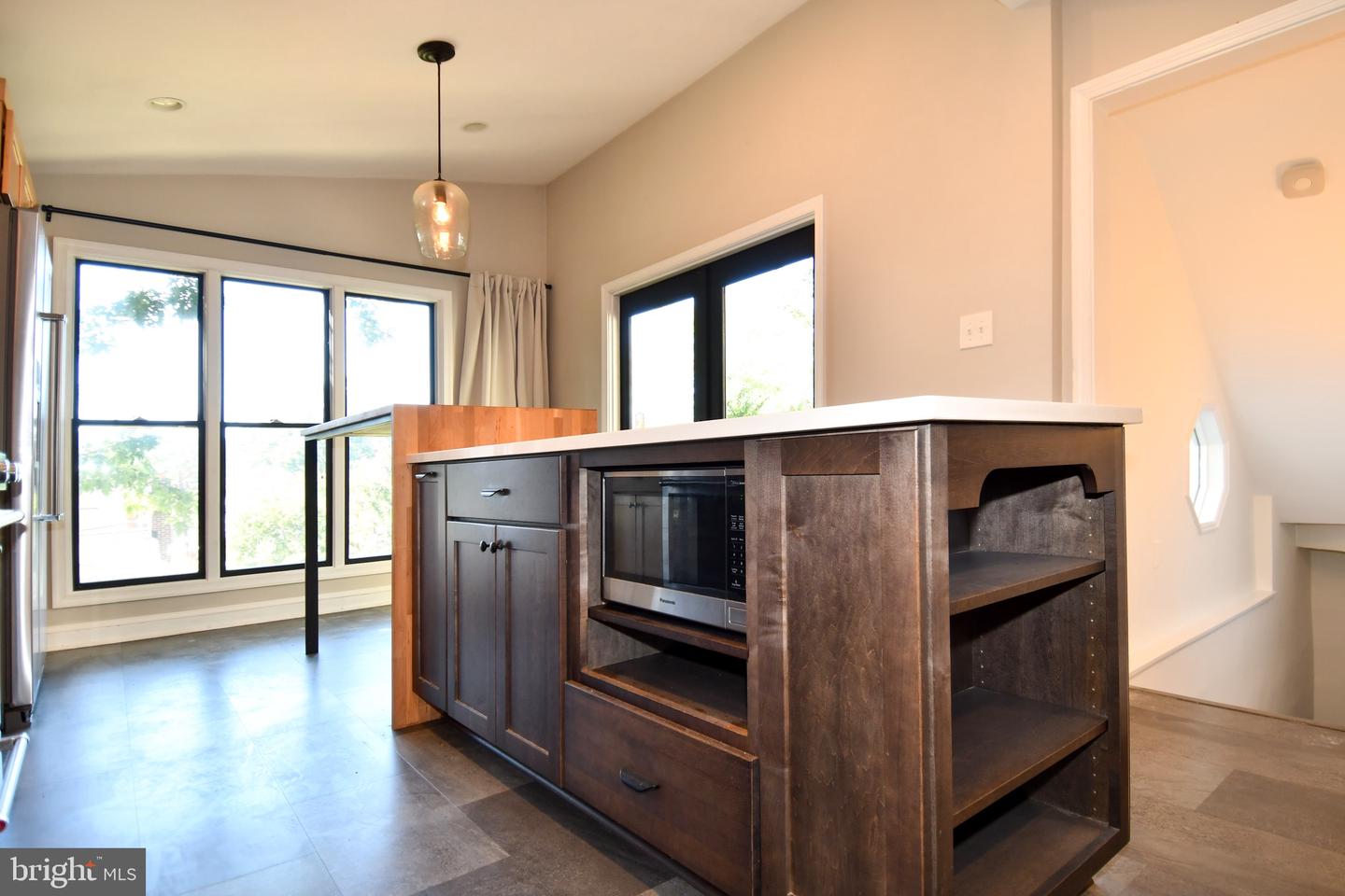 2100 S QUEBEC ST, ARLINGTON, Virginia 22204, 3 Bedrooms Bedrooms, 5 Rooms Rooms,2 BathroomsBathrooms,Residential,For sale,2100 S QUEBEC ST,VAAR2063512 MLS # VAAR2063512
