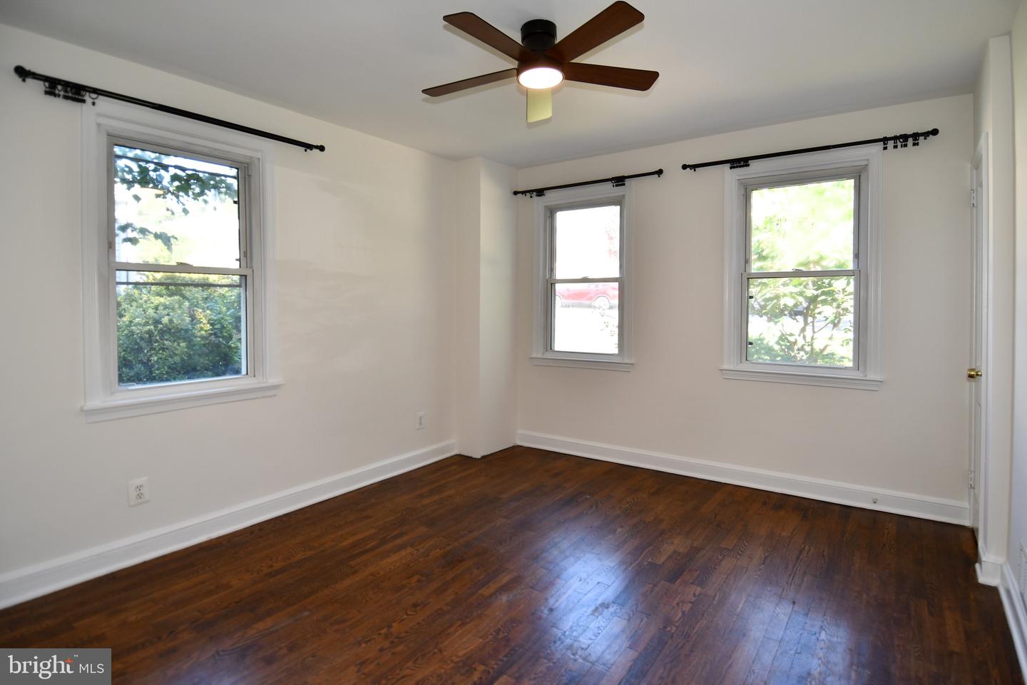 2100 S QUEBEC ST, ARLINGTON, Virginia 22204, 3 Bedrooms Bedrooms, 5 Rooms Rooms,2 BathroomsBathrooms,Residential,For sale,2100 S QUEBEC ST,VAAR2063512 MLS # VAAR2063512