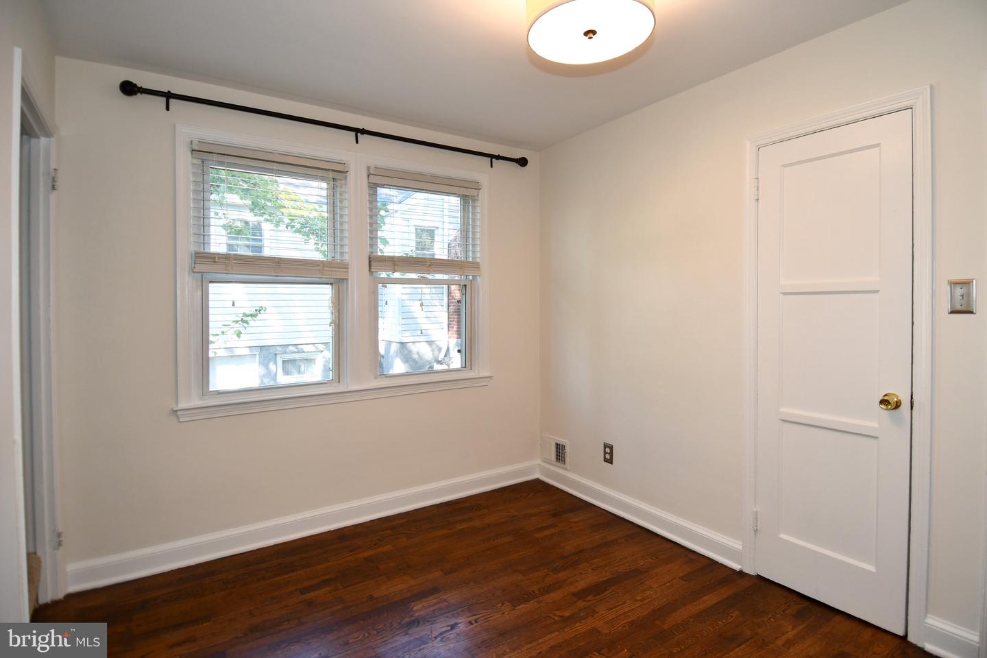 2100 S QUEBEC ST, ARLINGTON, Virginia 22204, 3 Bedrooms Bedrooms, 5 Rooms Rooms,2 BathroomsBathrooms,Residential,For sale,2100 S QUEBEC ST,VAAR2063512 MLS # VAAR2063512