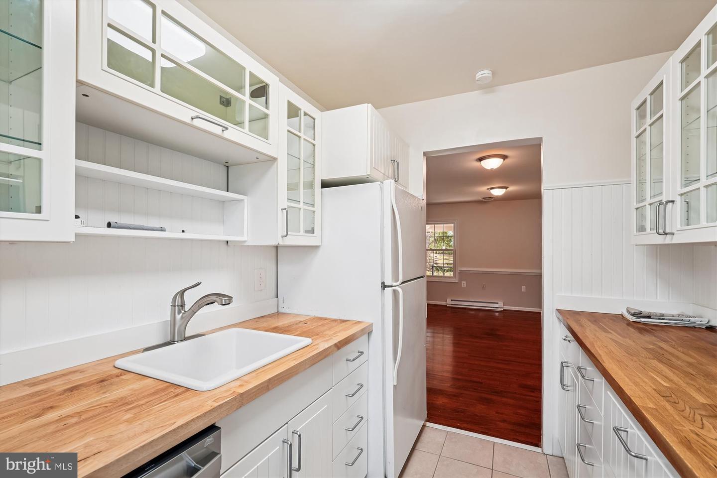 227 DRY MILL RD SW, LEESBURG, Virginia 20175, 3 Bedrooms Bedrooms, ,1 BathroomBathrooms,Residential,For sale,227 DRY MILL RD SW,VALO2106652 MLS # VALO2106652