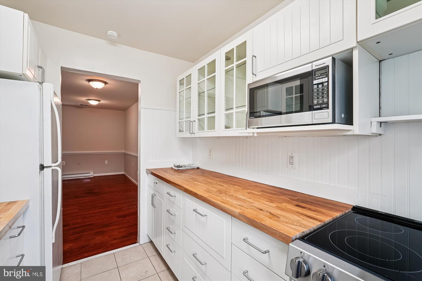 227 DRY MILL RD SW, LEESBURG, Virginia 20175, 3 Bedrooms Bedrooms, ,1 BathroomBathrooms,Residential,For sale,227 DRY MILL RD SW,VALO2106652 MLS # VALO2106652
