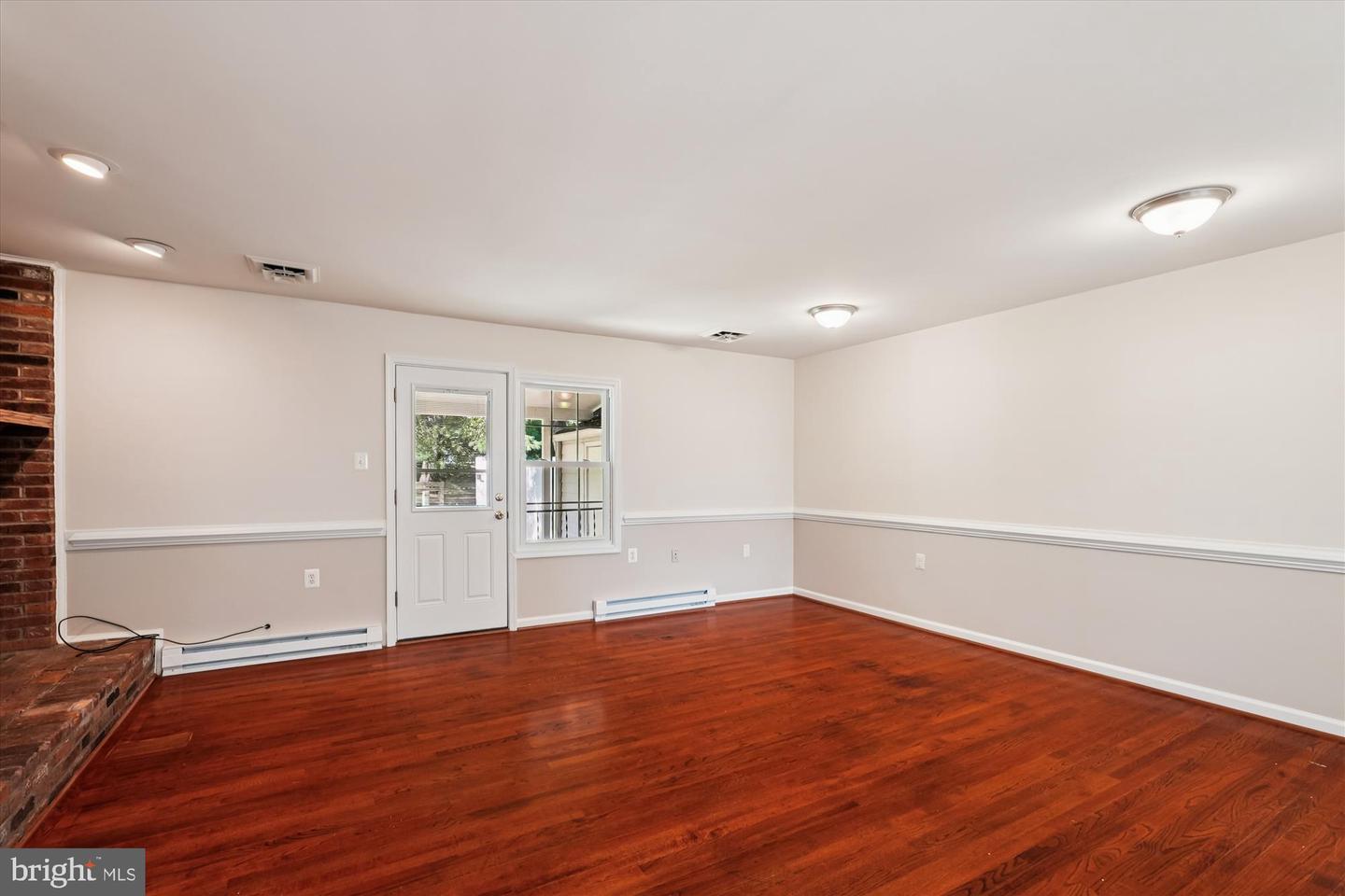 227 DRY MILL RD SW, LEESBURG, Virginia 20175, 3 Bedrooms Bedrooms, ,1 BathroomBathrooms,Residential,For sale,227 DRY MILL RD SW,VALO2106652 MLS # VALO2106652