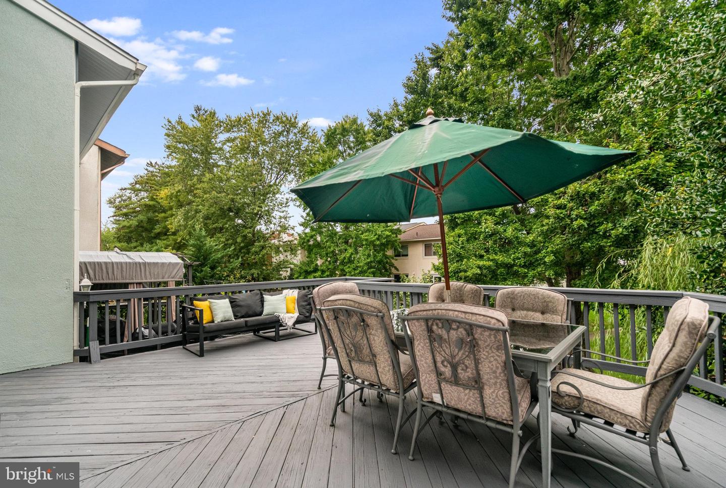 8006 NORTHUMBERLAND RD, SPRINGFIELD, Virginia 22153, 4 Bedrooms Bedrooms, 8 Rooms Rooms,4 BathroomsBathrooms,Residential,For sale,8006 NORTHUMBERLAND RD,VAFX2267086 MLS # VAFX2267086