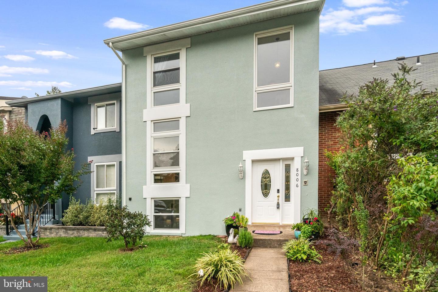 8006 NORTHUMBERLAND RD, SPRINGFIELD, Virginia 22153, 4 Bedrooms Bedrooms, 8 Rooms Rooms,4 BathroomsBathrooms,Residential,For sale,8006 NORTHUMBERLAND RD,VAFX2267086 MLS # VAFX2267086