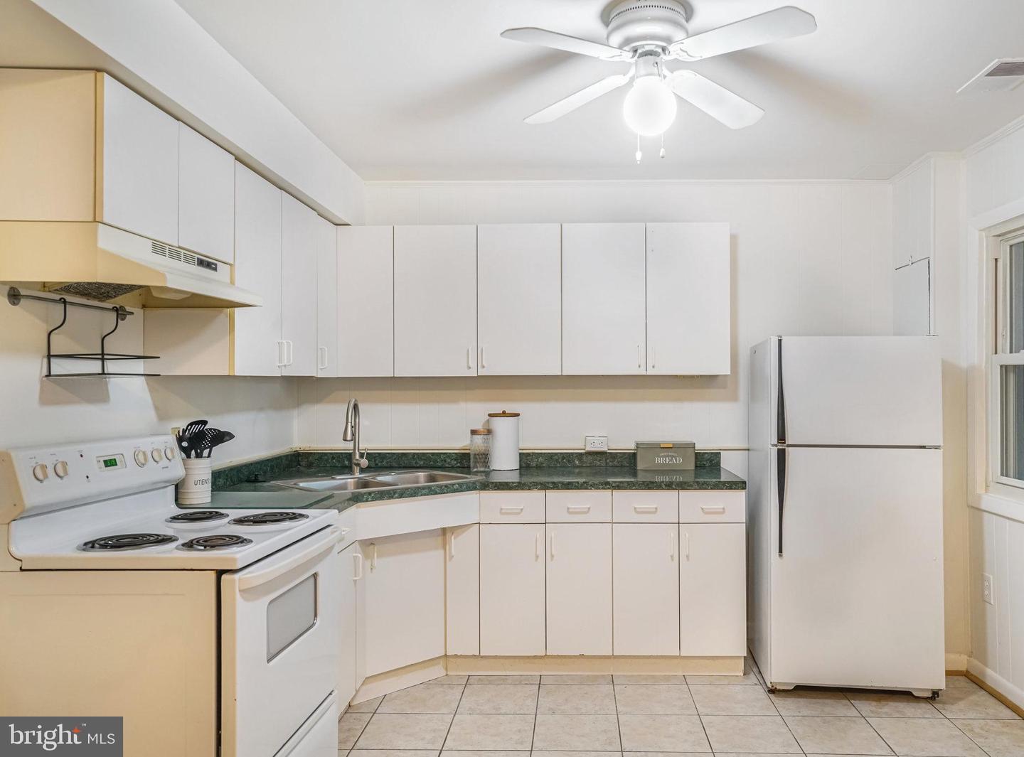 8006 NORTHUMBERLAND RD, SPRINGFIELD, Virginia 22153, 4 Bedrooms Bedrooms, 8 Rooms Rooms,4 BathroomsBathrooms,Residential,For sale,8006 NORTHUMBERLAND RD,VAFX2267086 MLS # VAFX2267086