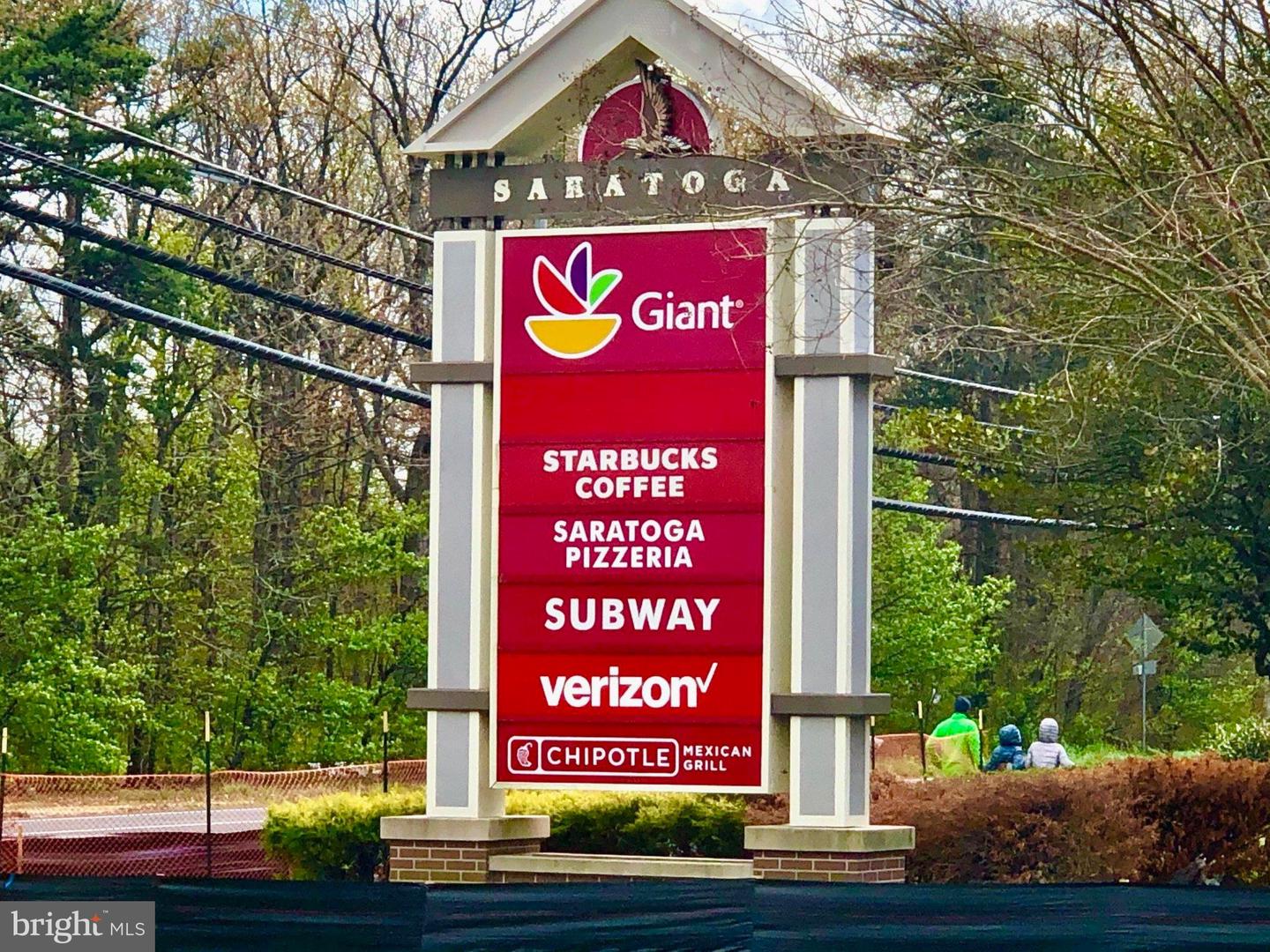 8006 NORTHUMBERLAND RD, SPRINGFIELD, Virginia 22153, 4 Bedrooms Bedrooms, 8 Rooms Rooms,4 BathroomsBathrooms,Residential,For sale,8006 NORTHUMBERLAND RD,VAFX2267086 MLS # VAFX2267086