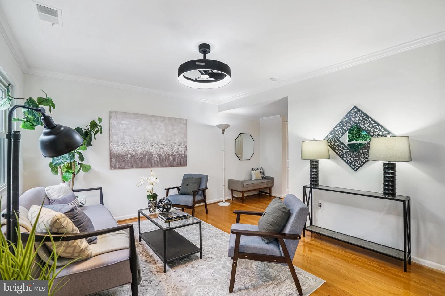 8006 NORTHUMBERLAND RD, SPRINGFIELD, Virginia 22153, 4 Bedrooms Bedrooms, 8 Rooms Rooms,4 BathroomsBathrooms,Residential,For sale,8006 NORTHUMBERLAND RD,VAFX2267086 MLS # VAFX2267086
