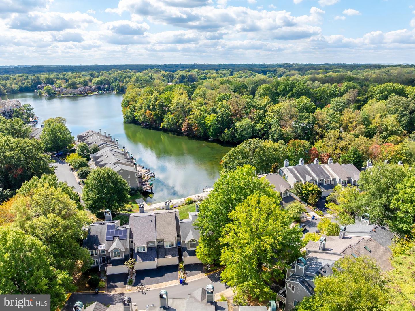 1933 LAKEPORT WAY, RESTON, Virginia 20191, 3 Bedrooms Bedrooms, ,2 BathroomsBathrooms,Residential,For sale,1933 LAKEPORT WAY,VAFX2267172 MLS # VAFX2267172