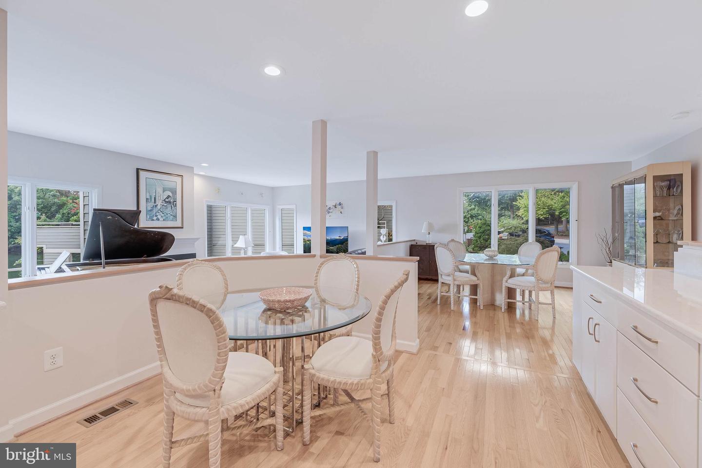 1933 LAKEPORT WAY, RESTON, Virginia 20191, 3 Bedrooms Bedrooms, ,2 BathroomsBathrooms,Residential,For sale,1933 LAKEPORT WAY,VAFX2267172 MLS # VAFX2267172