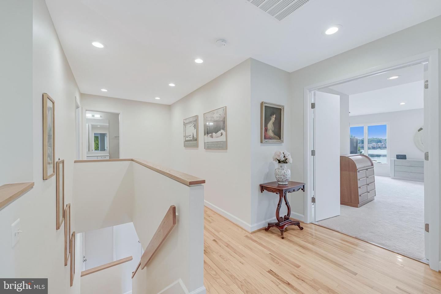 1933 LAKEPORT WAY, RESTON, Virginia 20191, 3 Bedrooms Bedrooms, ,2 BathroomsBathrooms,Residential,For sale,1933 LAKEPORT WAY,VAFX2267172 MLS # VAFX2267172