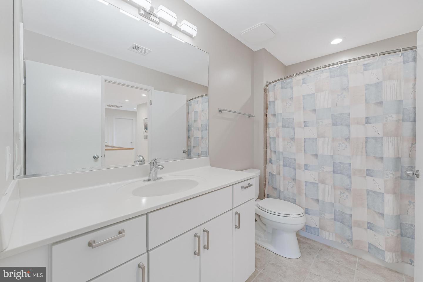 1933 LAKEPORT WAY, RESTON, Virginia 20191, 3 Bedrooms Bedrooms, ,2 BathroomsBathrooms,Residential,For sale,1933 LAKEPORT WAY,VAFX2267172 MLS # VAFX2267172