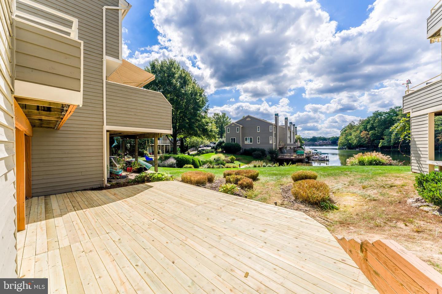 1933 LAKEPORT WAY, RESTON, Virginia 20191, 3 Bedrooms Bedrooms, ,2 BathroomsBathrooms,Residential,For sale,1933 LAKEPORT WAY,VAFX2267172 MLS # VAFX2267172