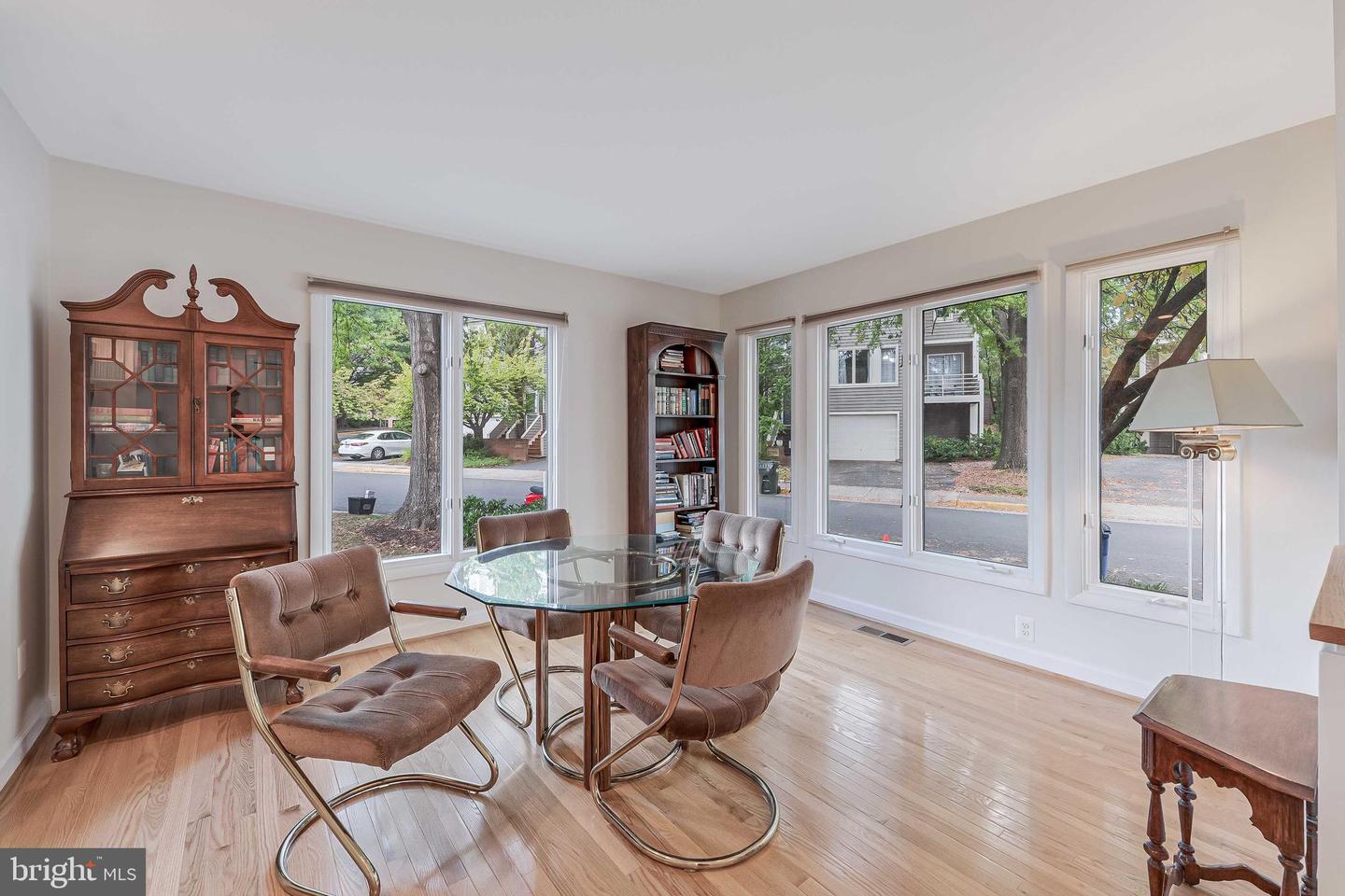 1933 LAKEPORT WAY, RESTON, Virginia 20191, 3 Bedrooms Bedrooms, ,2 BathroomsBathrooms,Residential,For sale,1933 LAKEPORT WAY,VAFX2267172 MLS # VAFX2267172