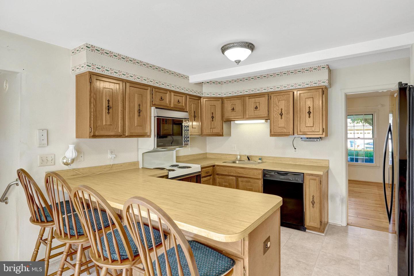 1402 BAKERS CREEK CT, HERNDON, Virginia 20170, 4 Bedrooms Bedrooms, ,3 BathroomsBathrooms,Residential,For sale,1402 BAKERS CREEK CT,VAFX2267374 MLS # VAFX2267374