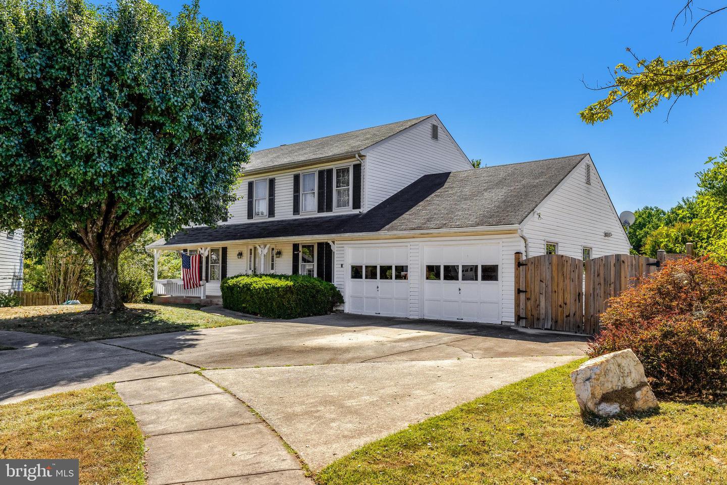 1402 BAKERS CREEK CT, HERNDON, Virginia 20170, 4 Bedrooms Bedrooms, ,3 BathroomsBathrooms,Residential,For sale,1402 BAKERS CREEK CT,VAFX2267374 MLS # VAFX2267374
