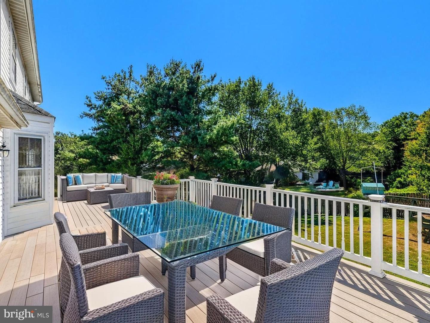 1402 BAKERS CREEK CT, HERNDON, Virginia 20170, 4 Bedrooms Bedrooms, ,3 BathroomsBathrooms,Residential,For sale,1402 BAKERS CREEK CT,VAFX2267374 MLS # VAFX2267374