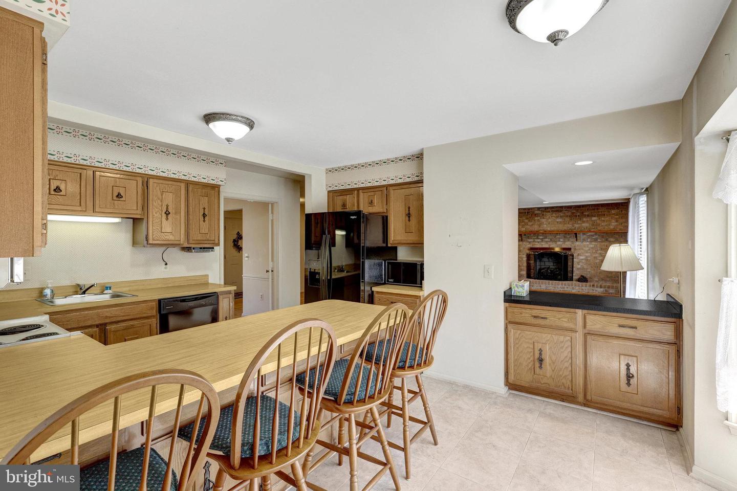 1402 BAKERS CREEK CT, HERNDON, Virginia 20170, 4 Bedrooms Bedrooms, ,3 BathroomsBathrooms,Residential,For sale,1402 BAKERS CREEK CT,VAFX2267374 MLS # VAFX2267374