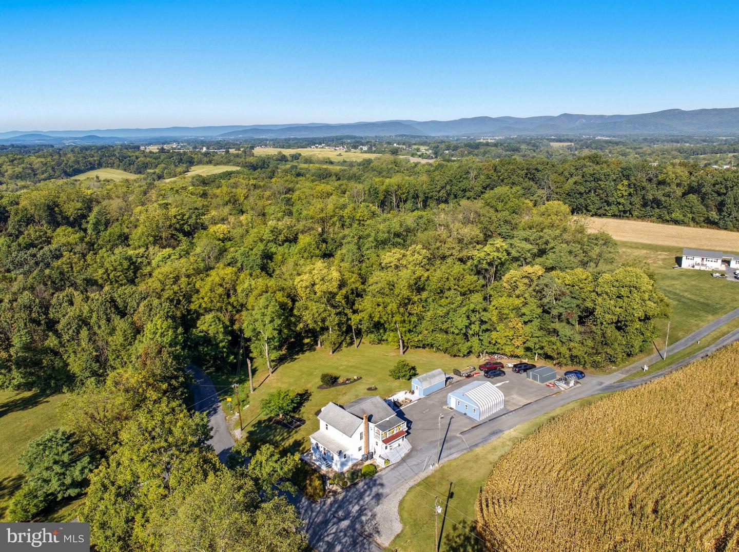 758 HONEYSUCKLE AVE, WOODSTOCK, Virginia 22664, 4 Bedrooms Bedrooms, 10 Rooms Rooms,2 BathroomsBathrooms,Residential,For sale,758 HONEYSUCKLE AVE,VASH2012546 MLS # VASH2012546
