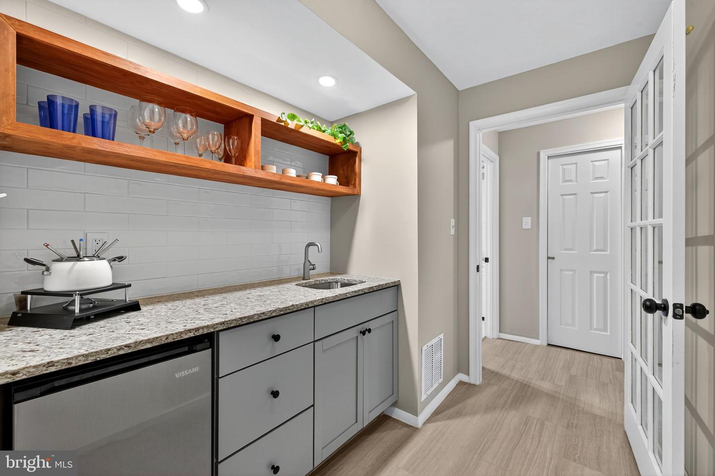 6517 ORONO CT, SPRINGFIELD, Virginia 22152, 3 Bedrooms Bedrooms, 7 Rooms Rooms,3 BathroomsBathrooms,Residential,For sale,6517 ORONO CT,VAFX2267572 MLS # VAFX2267572