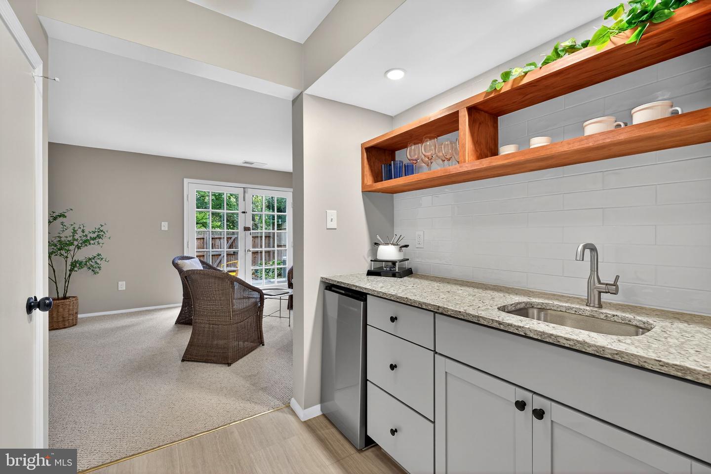 6517 ORONO CT, SPRINGFIELD, Virginia 22152, 3 Bedrooms Bedrooms, 7 Rooms Rooms,3 BathroomsBathrooms,Residential,For sale,6517 ORONO CT,VAFX2267572 MLS # VAFX2267572