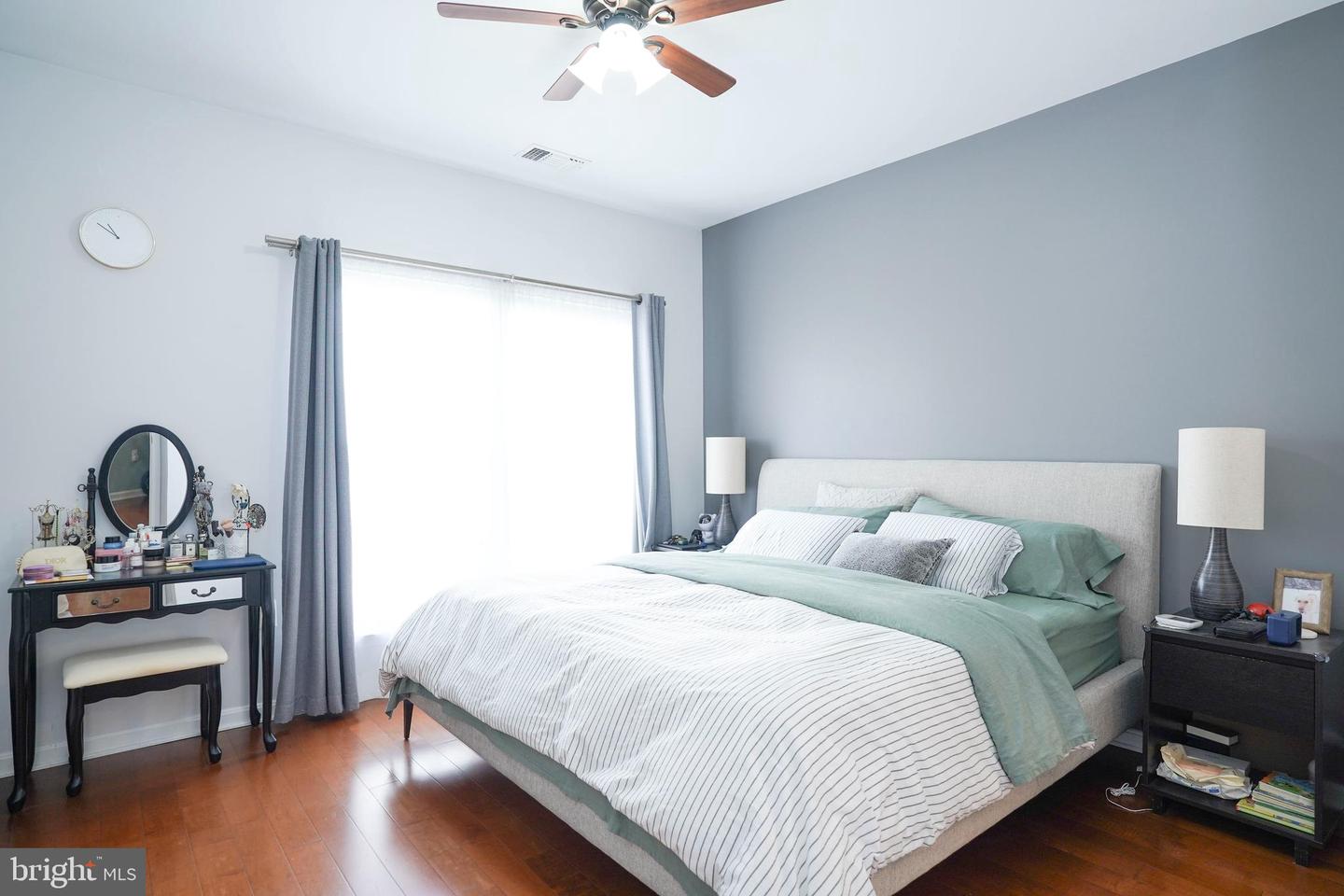 2921 DEER HOLLOW WAY #214, FAIRFAX, Virginia 22031, 2 Bedrooms Bedrooms, ,2 BathroomsBathrooms,Residential,For sale,2921 DEER HOLLOW WAY #214,VAFX2268354 MLS # VAFX2268354