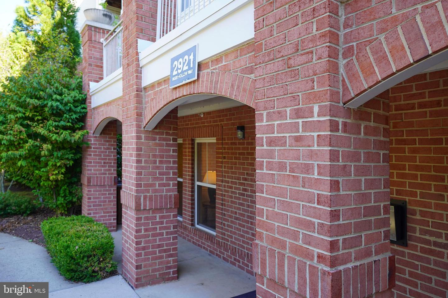 2921 DEER HOLLOW WAY #214, FAIRFAX, Virginia 22031, 2 Bedrooms Bedrooms, ,2 BathroomsBathrooms,Residential,For sale,2921 DEER HOLLOW WAY #214,VAFX2268354 MLS # VAFX2268354